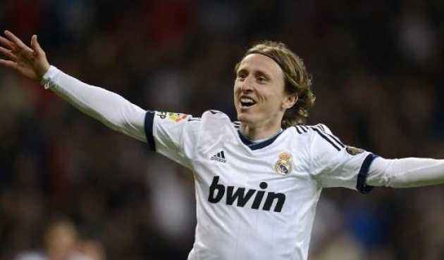 多特蒙德青春风暴，3月五战全胜